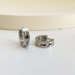 Серьги из стали