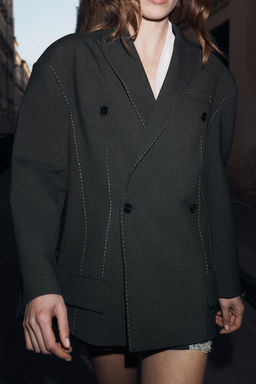 BLAZER OVERSIZE COSTURAS CONTRASTE / Gris medio