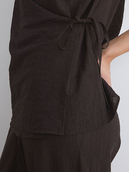 Kruvaze Yaka Dokulu Bluz