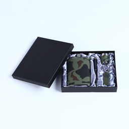 Подарочный набор 5 в 1 "Хаки": фляжка 270 мл, ручка, открывалка, 2 рюмки,