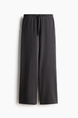 Joggers con perneras rectas