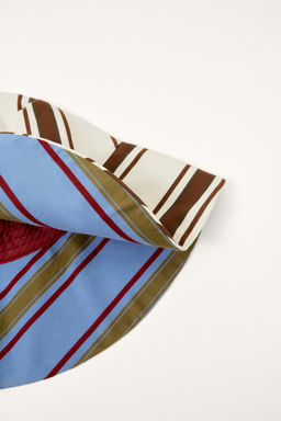 LIMITED EDITION STRIPED REVERSIBLE BUCKET HAT - Zara фото 8