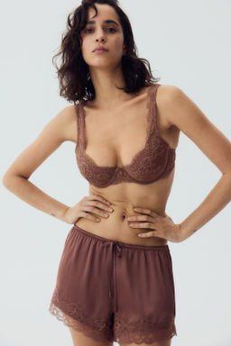 Pantal?n corto de sat?n con ribete de encaje - H&m фото 8