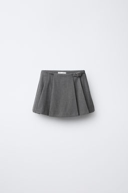 PINSTRIPE BERMUDA SKORT