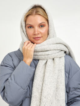 шарф женский светло-серый