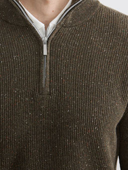 Dik Yaka Y?n Kar???ml? Erkek Triko Kazak