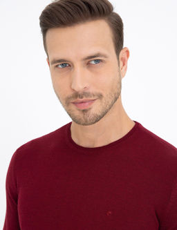 Бордово-красный базовый трикотажный свитер приталенного кроя с круглым вырезом - Cacharel фото 2