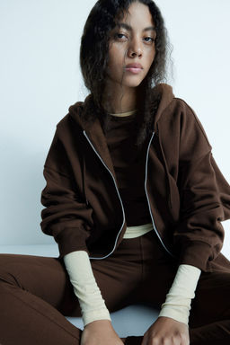 Chaqueta sudadera oversize con capucha