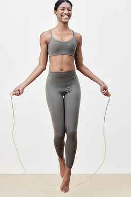 Sujetador de deporte en SoftMove Medium Support - H&m фото 2