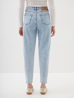 Женские джинсы mom fit с высокой посадкой - Mossmore фото 59