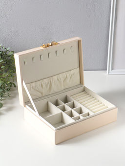 Шкатулка кожзам для украшений "Стёганная. Полоски. Бант" молочный 17х24х7 см