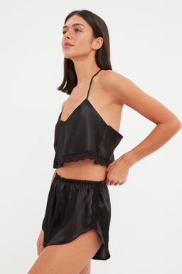 Trendyolmilla Siyah Dantelli Ip Ask?l? Crop Saten Sortlu Dokuma Pijama Tak?m? THMSS22PT0264 фото 3