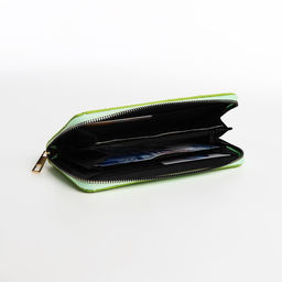 Кошелёк женский, большой, на молнии, зелёный