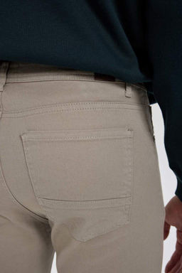 Базовый хлопковый свитшот обычного кроя с круглым вырезом - Defacto фото 6