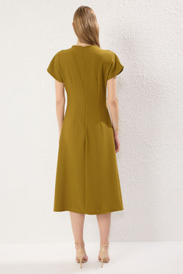 Yag Yesil A Kesim Degaje Yaka Midi Dokuma Elbise TWOAW25EL00393