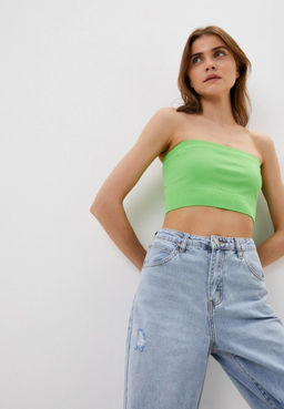 Топ-бандо в спортивном стиле