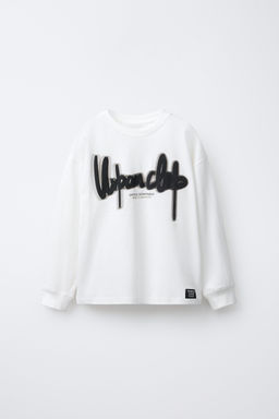 T-SHIRT WITH RAISED SLOGAN