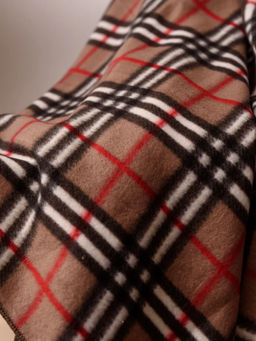 Флисовый плед 130x160 см с принтом PF130, двусторонний: Для дома, дивана, пикника, машины, путешествий - Bio-Line