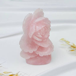 Цветок из Розового кварца