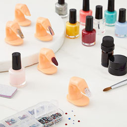 Цена за 5 шт. Палец тренировочный для маникюра, на клеевой основе