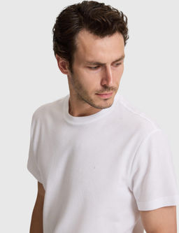 Beyaz Slim Fit Saf Pamuk _nce Fitilli Bisiklet Yaka T-shirt