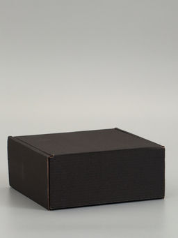 Цена за 3 шт. Коробка самосборная, черная, 18 х 18 х 8 см,