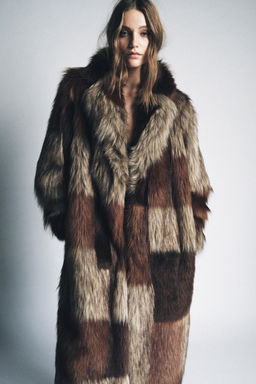 PATCHWORK FAUX FUR COAT ZW COLLECTION LIMITED EDITION - Zara фото 2