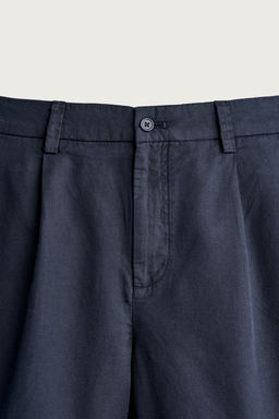 BERMUDA PLIEGUES REGULAR FIT / Marino