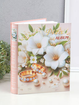 Фотоальбом на 200 фото 10×15 см «Кольца молодых и свадебный букет», в коробке, 5.5×20.5×26 см