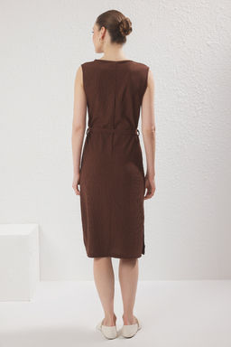 Kahverengi Burumcuk Kemer Detayl? S?f?r Kol Midi Orme Elbise TWOSS25EL00665 - Trendyolmilla фото 4