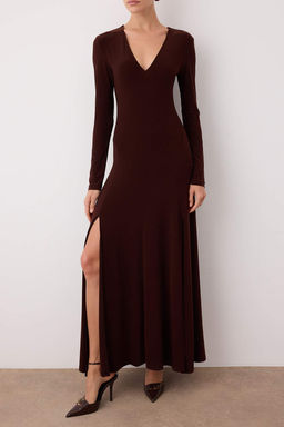 Limited Edition Kahverengi V Yaka Skater/Belden Ac?lan Esnek Maxi Orme Elbise TWOAW25EL00299
