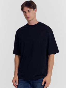 Футболка мужская в черном цвете