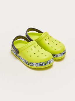 Bask?l? Delik Detayl? Erkek ?ocuk Sandalet