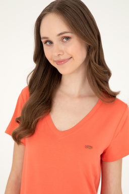 Женская базовая футболка с цветком граната Неожиданная скидка в корзине - U.s. polo assn фото 2