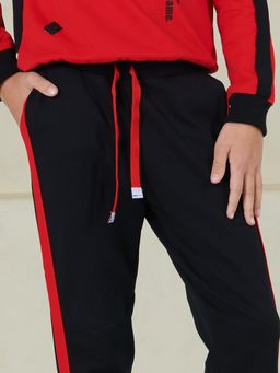 Костюм спортивный