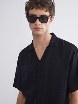 Regular Fit Resort Yaka K?sa Kollu Erkek G?mlek