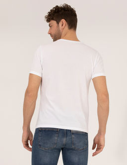 Beyaz Slim Fit Bask_l_ Bisiklet Yaka Ti__rt