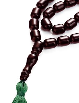 Чётки из глянцевых янтарных бочонков вишнёвого цвета