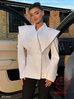 Пиджак со стоячими плечиками