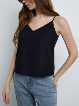 CONTE Топ на тонких бретелях с вышивкой ришелье LTT 2338 black black