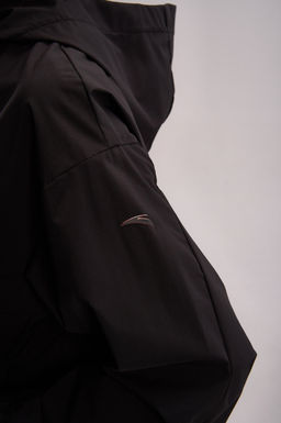 Ветровка Черный