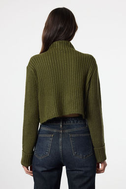 Haki Crop Yumusak Dokulu Dik Yaka Triko H?rka TWOAW22HI0174