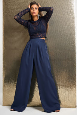 Лонгслив кружевной синий