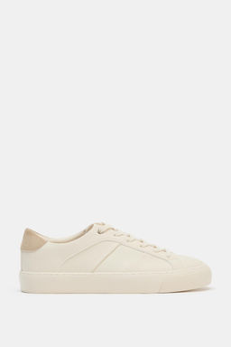 ZAPATILLA DETALLE TRASERO / Blanco