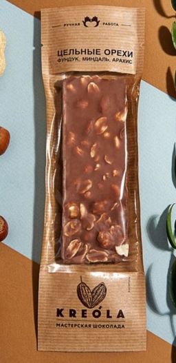 Бельгийский молочный шоколад ручной работы со смесью орехов 60г