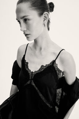 Top en punto roma con detalles de encaje - H&m фото 3
