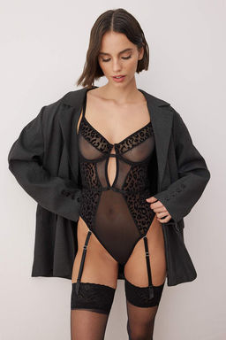 Siyah Mesh Fitted Jartiyer Animal Kaps?z Body THMAW26BD00008