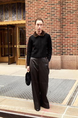 CARDIGAN WITH FAUX FUR COLLAR - Zara фото 3