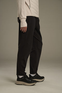 Брюки трикотажные утепленные Черный ANTA RUNNING Knit Track Pants