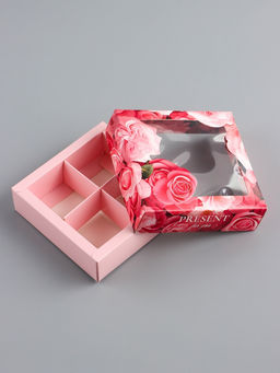 Цена за 5 шт. Коробка под 4 конфеты «Презент», 10.5 × 10.5 × 3.5 см